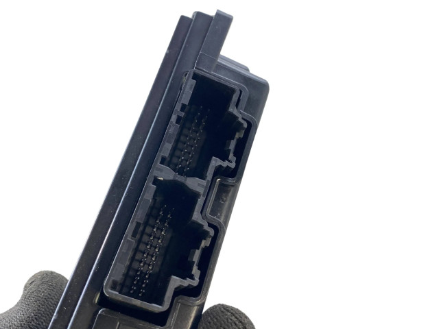 Блок управления 13518838   Chevrolet Camaro