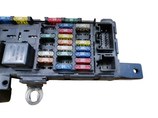 Блок предохранителей 518322110, 9452993   Volvo V70    
