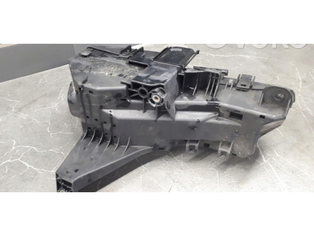 Блок предохранителей  9494210   Volvo XC90    