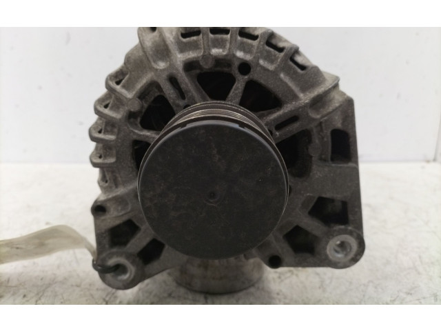 Генератор 231008017R Dacia Duster