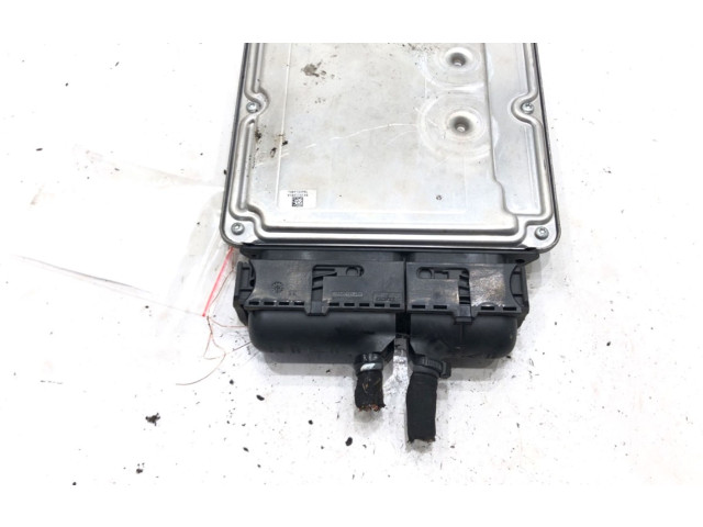 Řídící jednotka 03G906016LF Volkswagen Caddy 2008