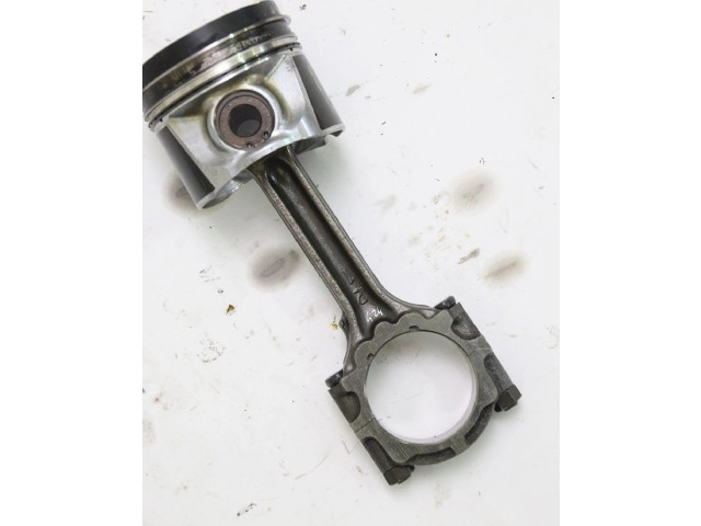  Поршень с шатуном YD22ETI A2010AW400, A2010AW400  Nissan X-Trail T30  