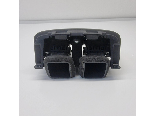 Задняя воздушная решётка