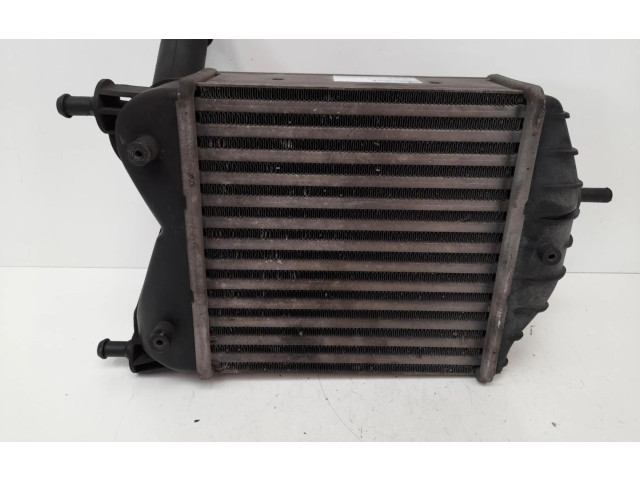 Интеркулер  847850000   Fiat Punto (188) 