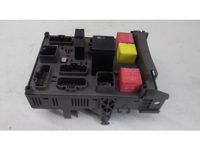 Pojistková skříňka 8200004201E, 8200148810A Renault Vel Satis 2004