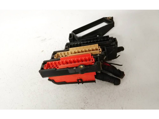   Pojistková skříňka 4l0971845a   Audi Q7 4L 2007