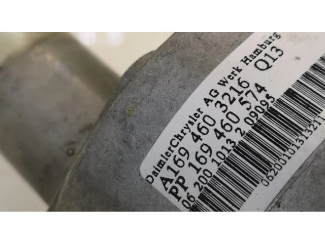 Крестовидная связь оси рулевого колеса