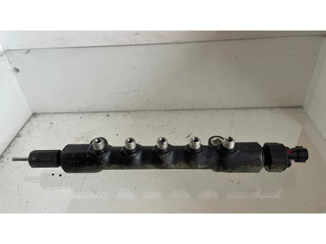 Топливная рампа Toyota Corolla Verso E121 2.2