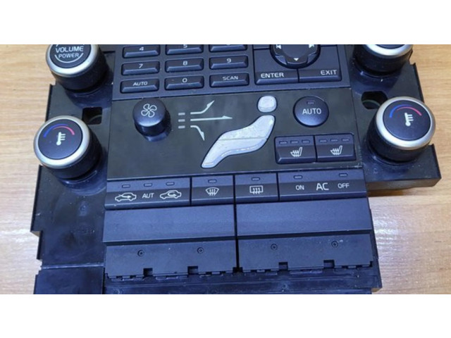 Блок управления климат-контролем 30782910, M3213100438   Volvo S80