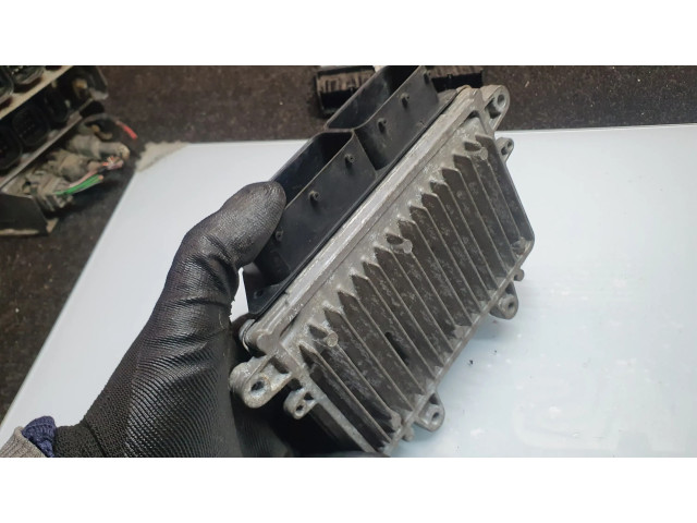 Řídící jednotka A6401508079, 0281013030   Mercedes-Benz B W245 2006