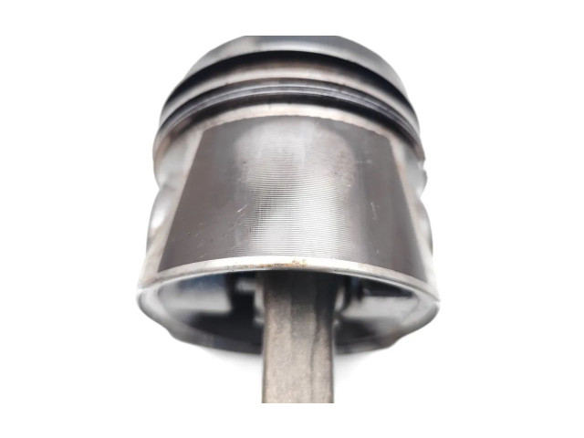  Поршень с шатуном CFWA CFWA  Skoda Fabia Mk2 (5J)  