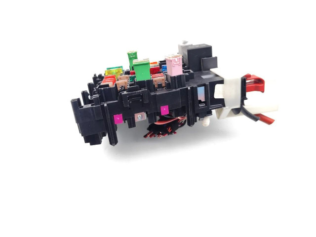 Блок предохранителей 5Q0937615C Skoda Octavia Mk3 (5E)