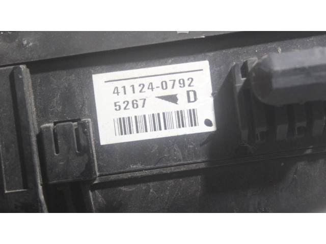 Блок предохранителей     Mitsubishi Outlander    