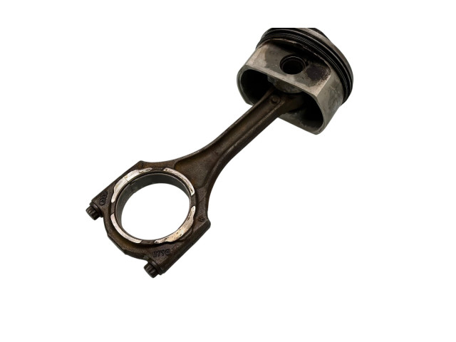 Píst 079B Audi A8 S8 D4 4H