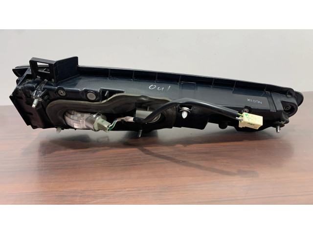 Задний фонарь правый сзади Mitsubishi Outlander IV 2021- года