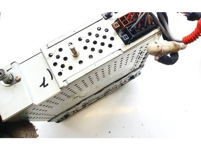 Pojistková skříňka Радио/ проигрыватель / навигация Volkswagen Polo III 6N 6N2 6NF 2001