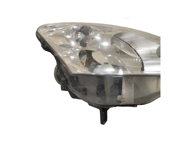 Передняя фара