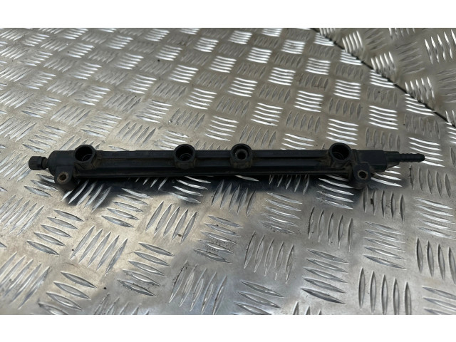 Vstřikovací lišta 06A133317AN Volkswagen Caddy