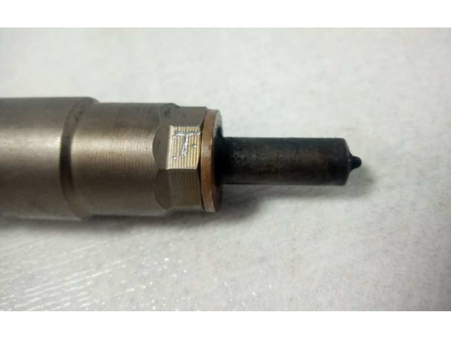 Vstřikovač 8514146, 0445110613 Toyota Avensis T270 N47C20A