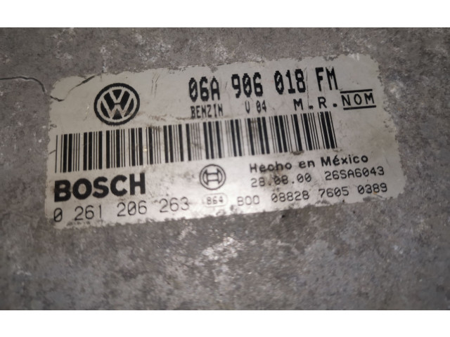 Блок управления двигателя 06A906018FM, 0261206263   Volkswagen New Beetle