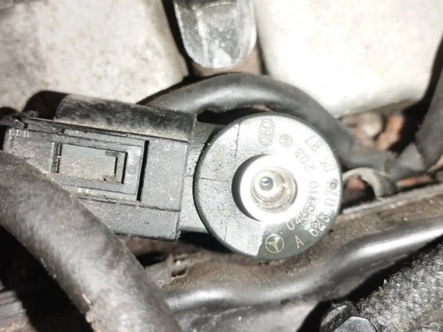 Vstřikovač 0445110208 Mercedes-Benz ML W163 pro naftový motor 4.0