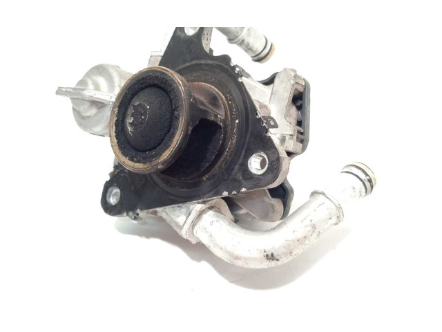 Клапан EGR 04L131501S Skoda Octavia Mk3 (5E)