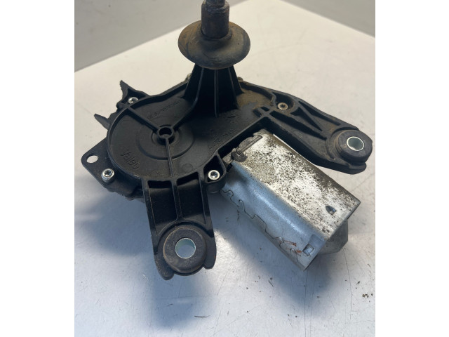 Моторчик заднего дворника 9225635, 00020185 Opel Combo C