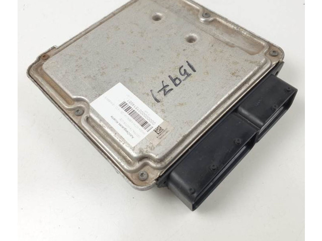 Блок управления двигателя 0281012237 Skoda Octavia Mk2 (1Z)