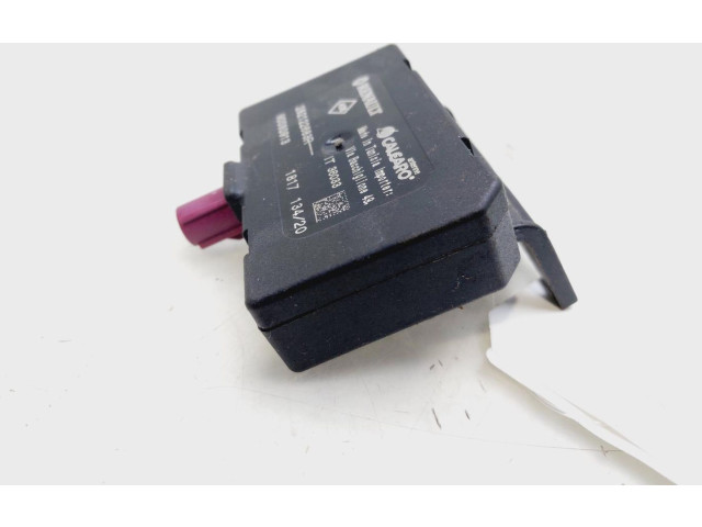 Řídící jednotka 282122683R Renault Sandero I 2021