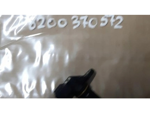 Датчик положения коленчатого вала Renault Master II    