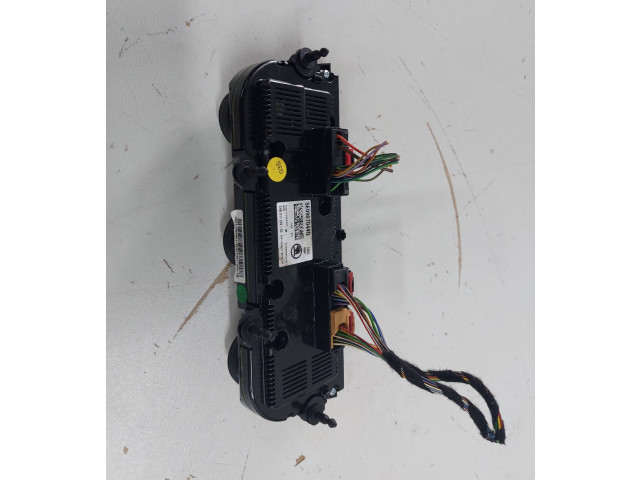 Блок управления климат-контролем 5E0907044Q, 5HB01128260 Skoda Octavia Mk3 (5E)