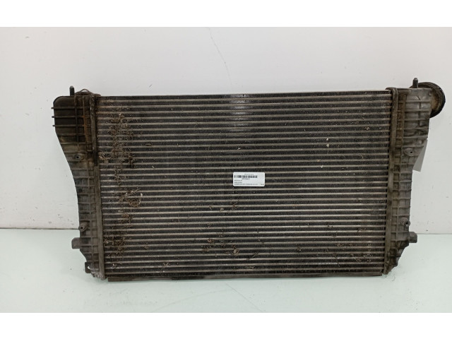 Интеркулер 1J0145803H Volkswagen Golf IV