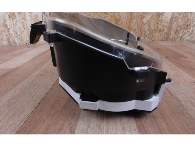 Přístrojová deska Toyota Yaris 2017 838000U390