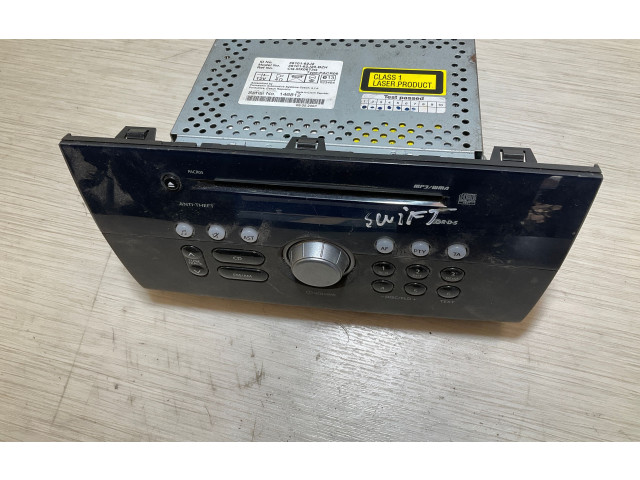 Радио/ проигрыватель CD/DVD / навигация