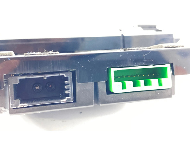 Дисплей 30797715, SN4087319 Volvo V70