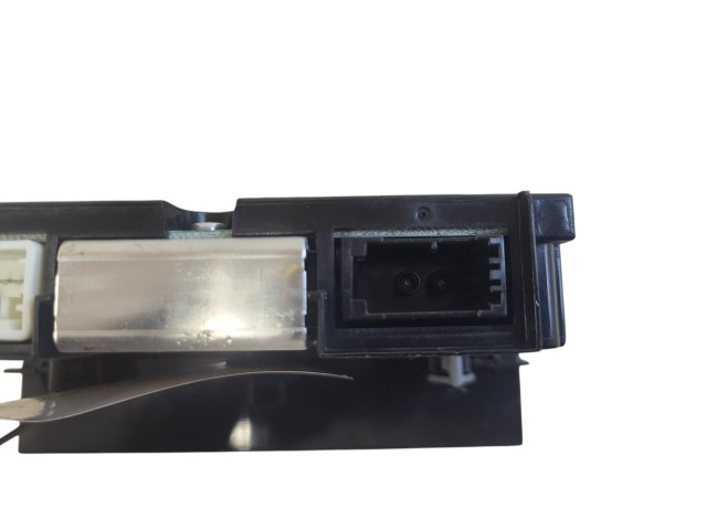 Дисплей    31268055   Volvo V50