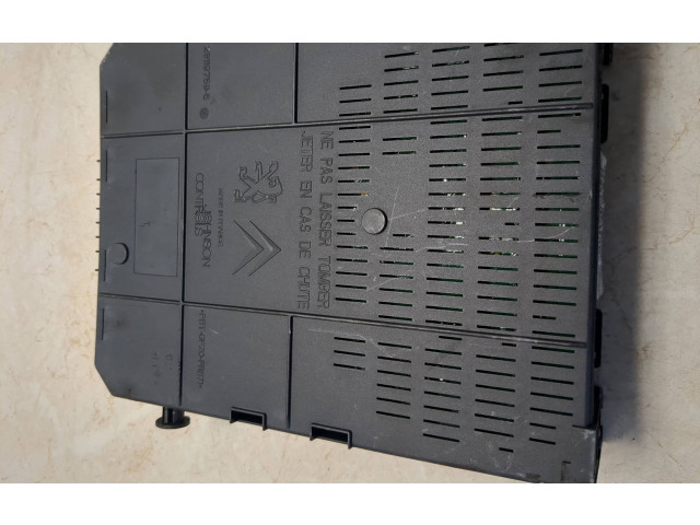 Pojistková skříňka 281192462C, 281201906C Peugeot 3008 2012