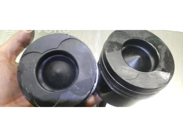 Píst 642 Mercedes-Benz C AMG W204 3.0