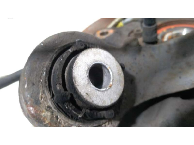 Задний поворотный кулак (ступица, цапфа)