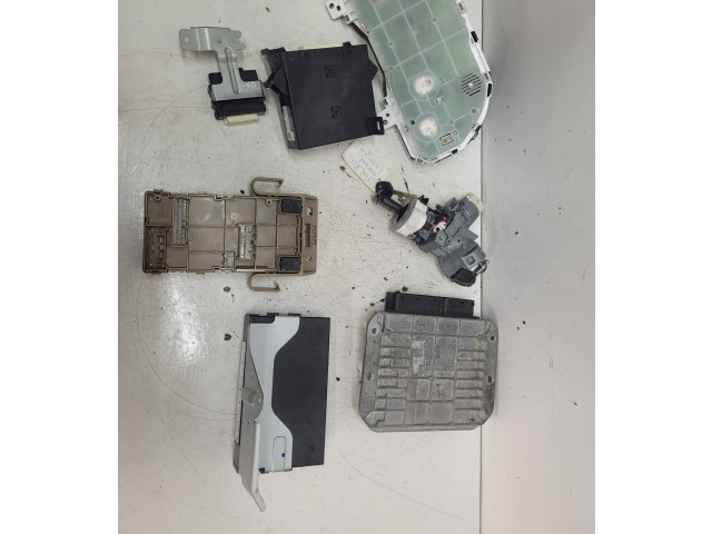 Řídící jednotka 82201AJ000, 88281AJ201 Subaru Outback 2010