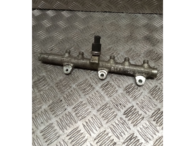 Vstřikovací lišta 0445214016 Alfa Romeo 156