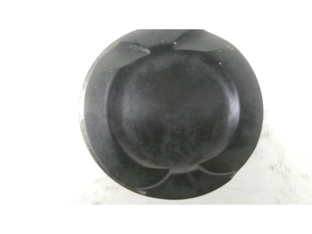 Píst 11257613626 BMW X6 E71 pro benzínový motor 4.4