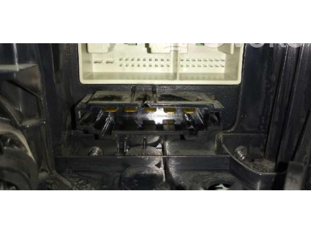 Блок управления климат-контролем    Volkswagen Caddy