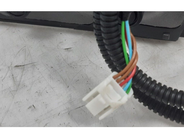 Zpětné zrcátko  Peugeot 108 2020  B000780980  