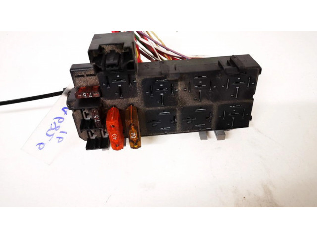 Pojistková skříňka 7703297193 Renault Scenc I 1999