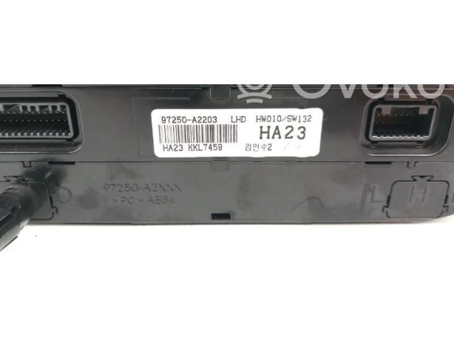 Блок управления климат-контролем 97250A2203WK   KIA Ceed