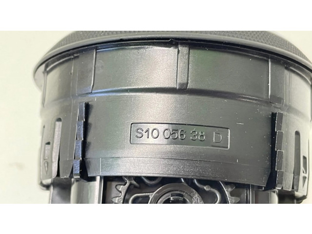 Боковая воздушная решётка