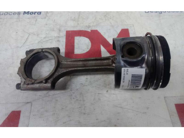  Поршень с шатуном    Volvo XC90  