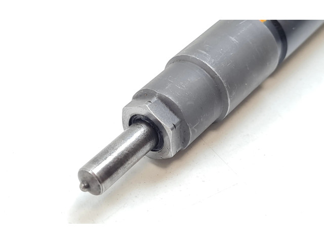 Форсунка 31336769    Volvo XC90  D4204T23 