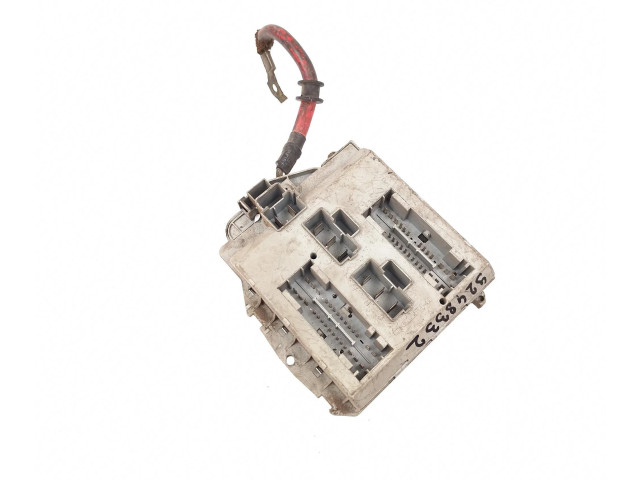 Блок предохранителей 46809993, 46520429 Fiat Albea